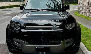 Land Rover Defender 2023