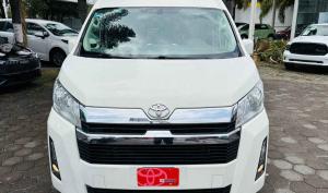 Toyota Hiace 2021