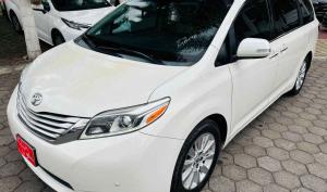 Toyota Sienna 2015