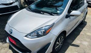 Toyota Prius 2021