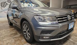 Volkswagen Tiguan Comfortline 5 asientos 2018