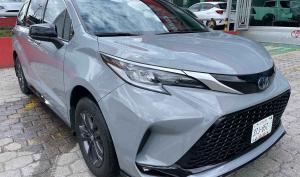 Toyota Sienna 2024