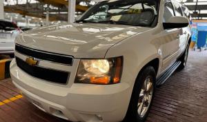Chevrolet Suburban 2014