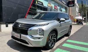 Mitsubishi Outlander 2025
