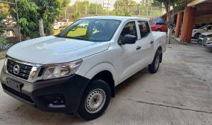 Nissan NP300 Doble Cabina 2020