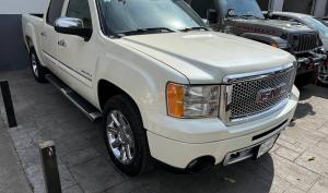 GMC Sierra 2013