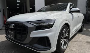 Audi Q8 S LINE 2021