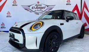 Mini Cooper Classic 2024