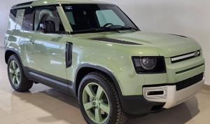 Land Rover Defender 2023