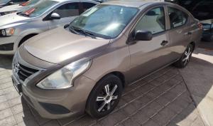 Nissan Versa 2020