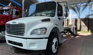 Freightliner M2 106 2017