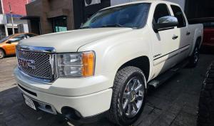 GMC Sierra 2013