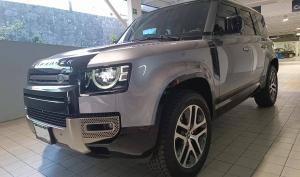 Land Rover Defender 2023