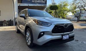 Toyota Highlander 2021