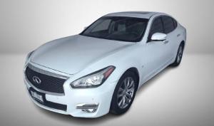 Infiniti Q70 2019