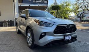 Toyota Highlander 2021