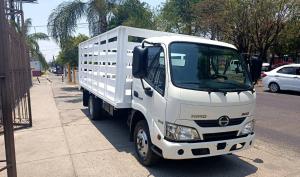 Hino 616 Long 2019