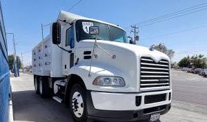 Mack CXU600 2015