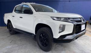 Mitsubishi L200 2021