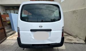 Nissan Urvan 2012