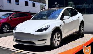 Tesla Model Y 2023