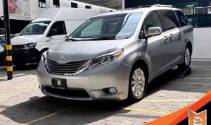 Toyota Sienna 2016