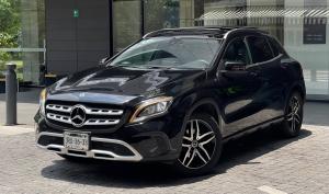 Mercedes Benz GLA 200 2020