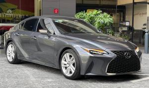 Lexus IS 300 PREMIUM 2023
