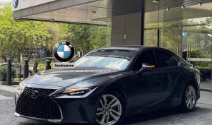 Lexus IS 300 PREMIUM 2023