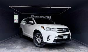 Toyota Highlander Limited Panoramic SunRoof 2017