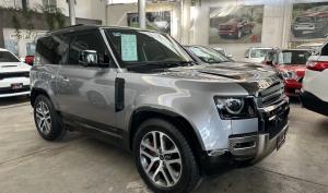 Land Rover Defender 2023