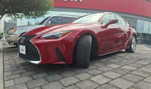 Lexus IS 300 2023