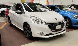 Peugeot 208 GT 2014