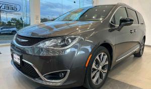 Chrysler Pacifica 2017