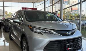 Toyota Sienna 2025