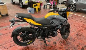 Bajaj Pulsar 2024