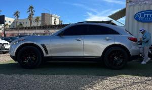 Infiniti QX70 2017