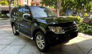 Mitsubishi Montero 2012