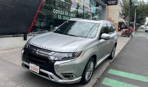 Mitsubishi Outlander 2020