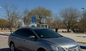 Nissan Versa Sense 2015