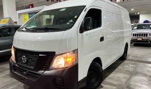 Nissan Urvan 2022