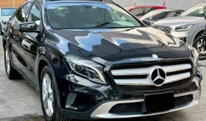 Mercedes Benz GLA 200 2015