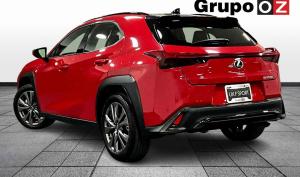 Lexus UX 2024