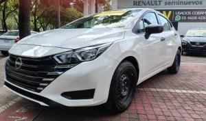Nissan Versa 2024