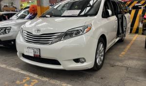 Toyota Sienna 2017