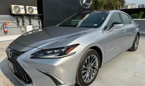 Lexus ES 2024