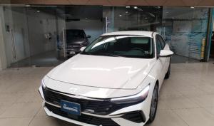 Hyundai Elantra 2025