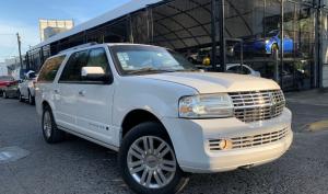 Lincoln Navigator 2011
