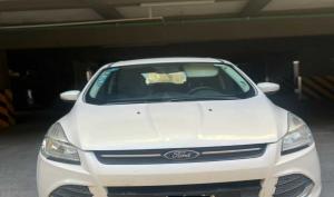 Ford ESCAPE SE I4 2015