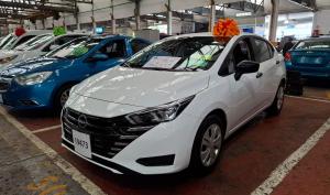 Nissan Versa 2024